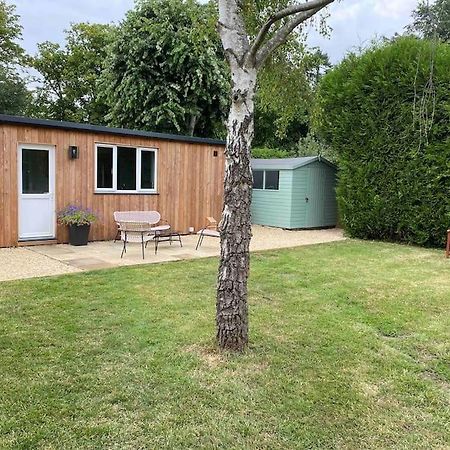 Larks Leaze Lodge, Steeple Ashton, Wiltshire Trowbridge Εξωτερικό φωτογραφία