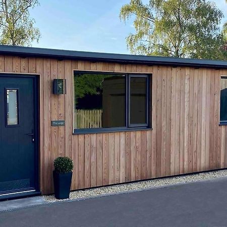 Larks Leaze Lodge, Steeple Ashton, Wiltshire Trowbridge Εξωτερικό φωτογραφία