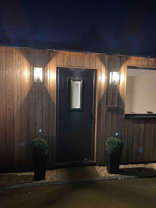 Larks Leaze Lodge, Steeple Ashton, Wiltshire Trowbridge Εξωτερικό φωτογραφία
