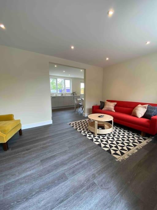 Larks Leaze Lodge, Steeple Ashton, Wiltshire Trowbridge Εξωτερικό φωτογραφία