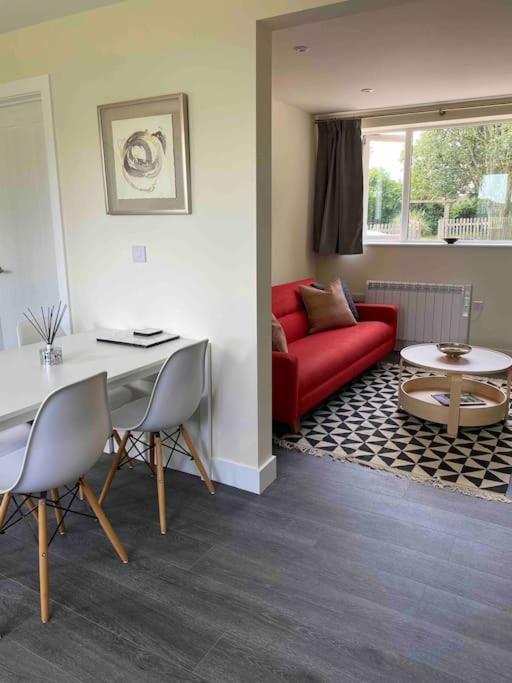 Larks Leaze Lodge, Steeple Ashton, Wiltshire Trowbridge Εξωτερικό φωτογραφία
