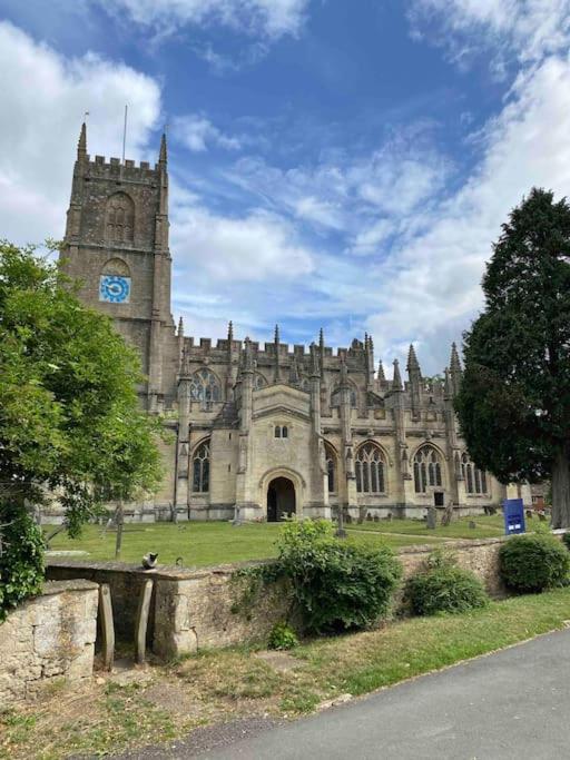 Larks Leaze Lodge, Steeple Ashton, Wiltshire Trowbridge Εξωτερικό φωτογραφία