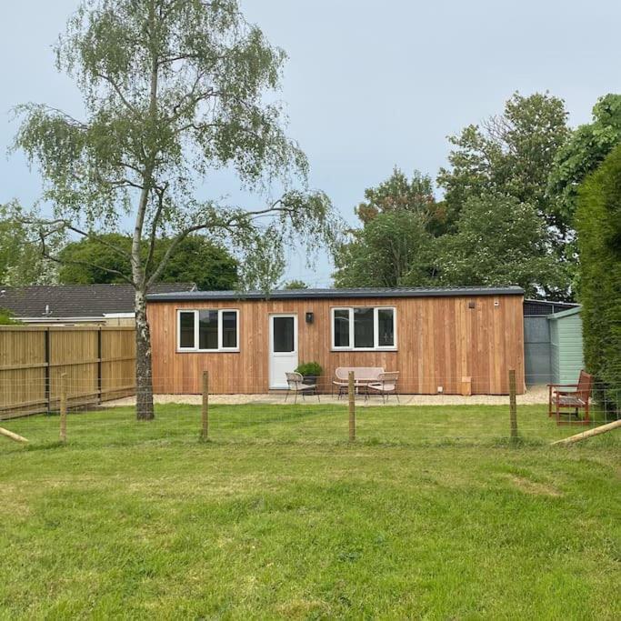Larks Leaze Lodge, Steeple Ashton, Wiltshire Trowbridge Εξωτερικό φωτογραφία