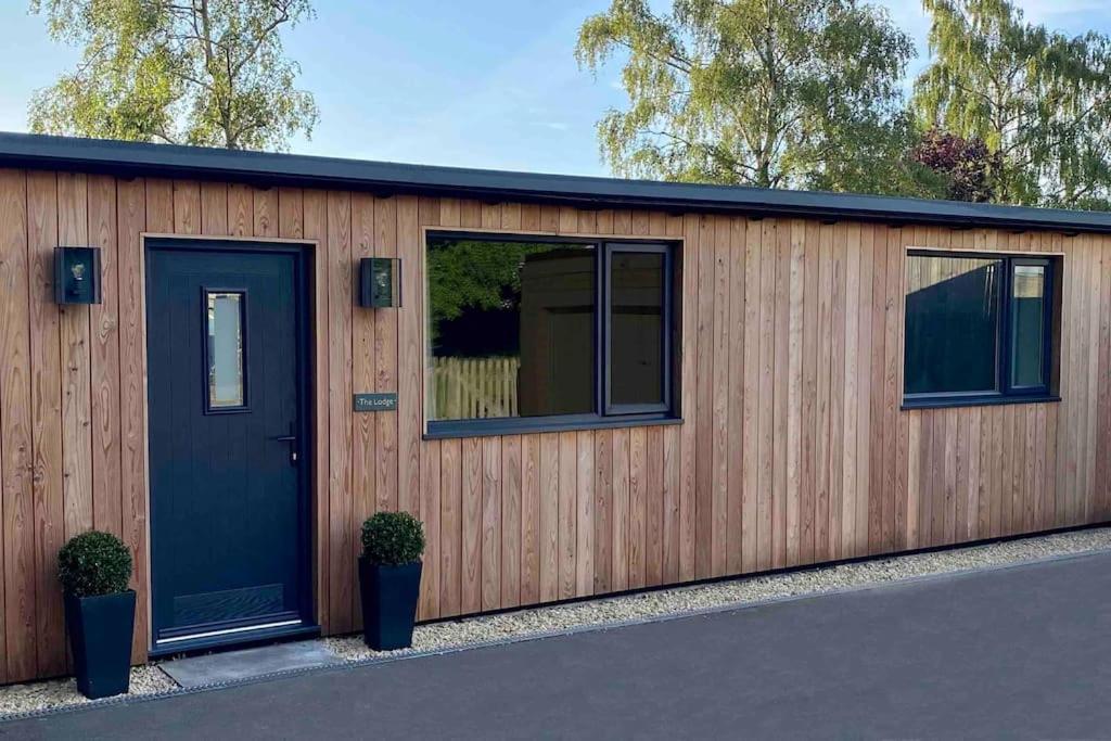 Larks Leaze Lodge, Steeple Ashton, Wiltshire Trowbridge Εξωτερικό φωτογραφία